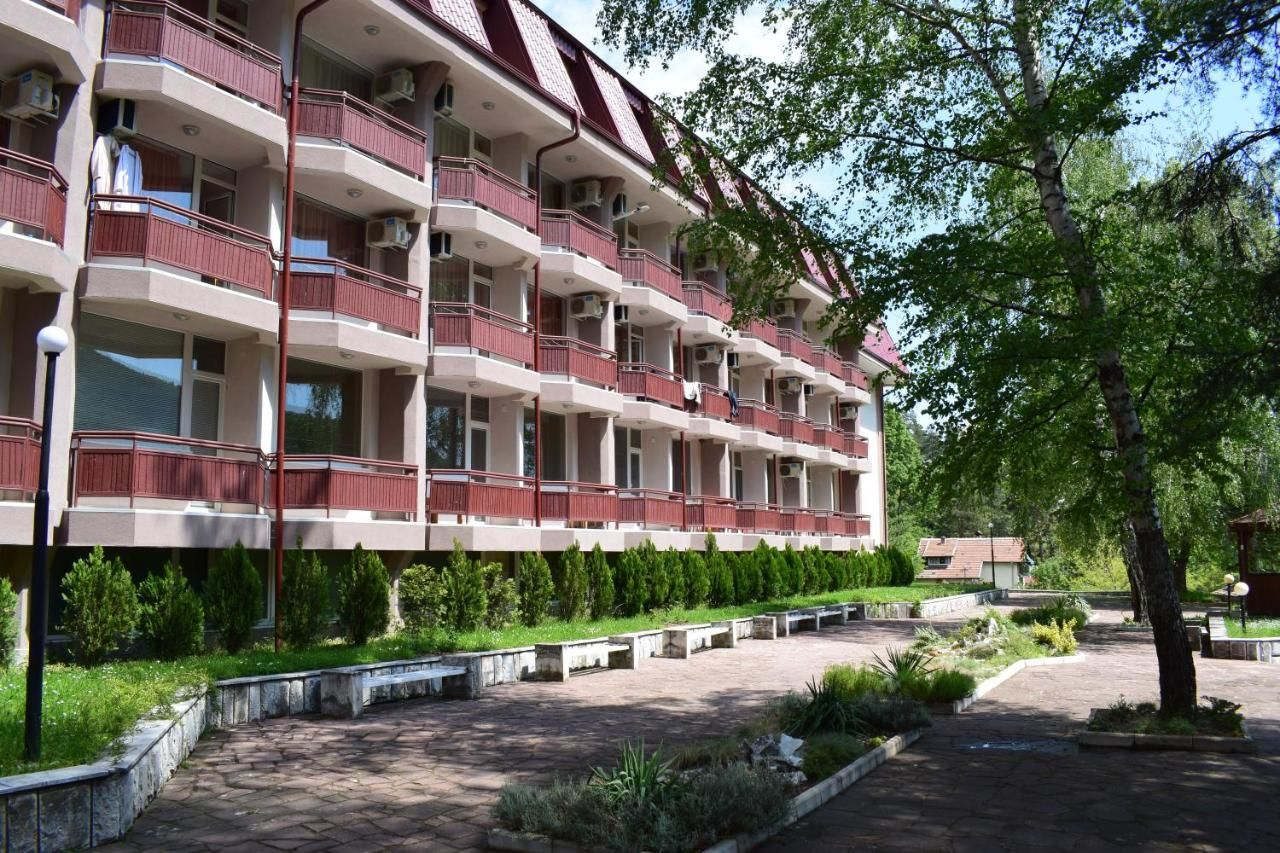 Отель Constantzia Balneohotel Костенец-4